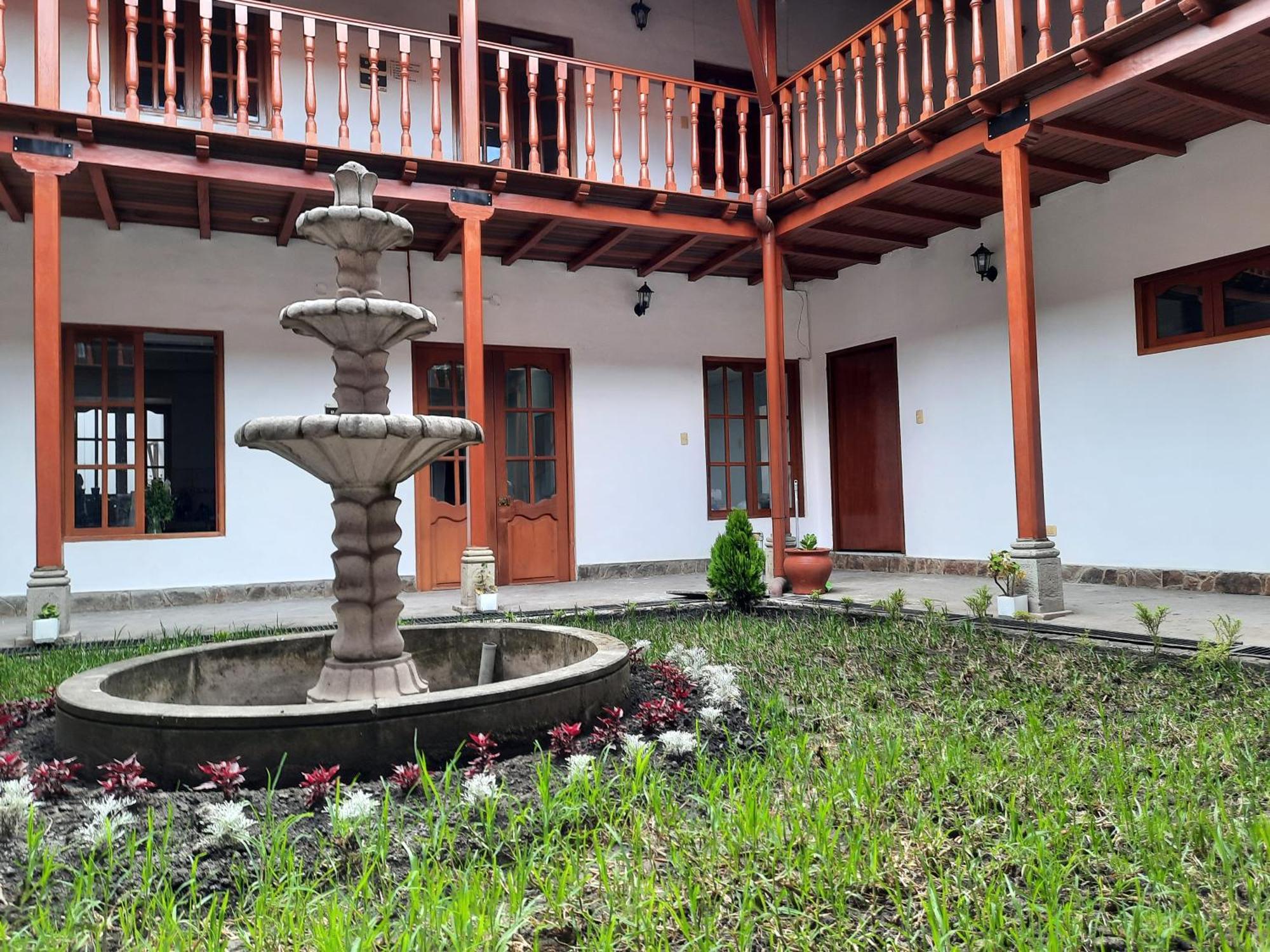 ホテル Casa Wayra カハマルカ エクステリア 写真
