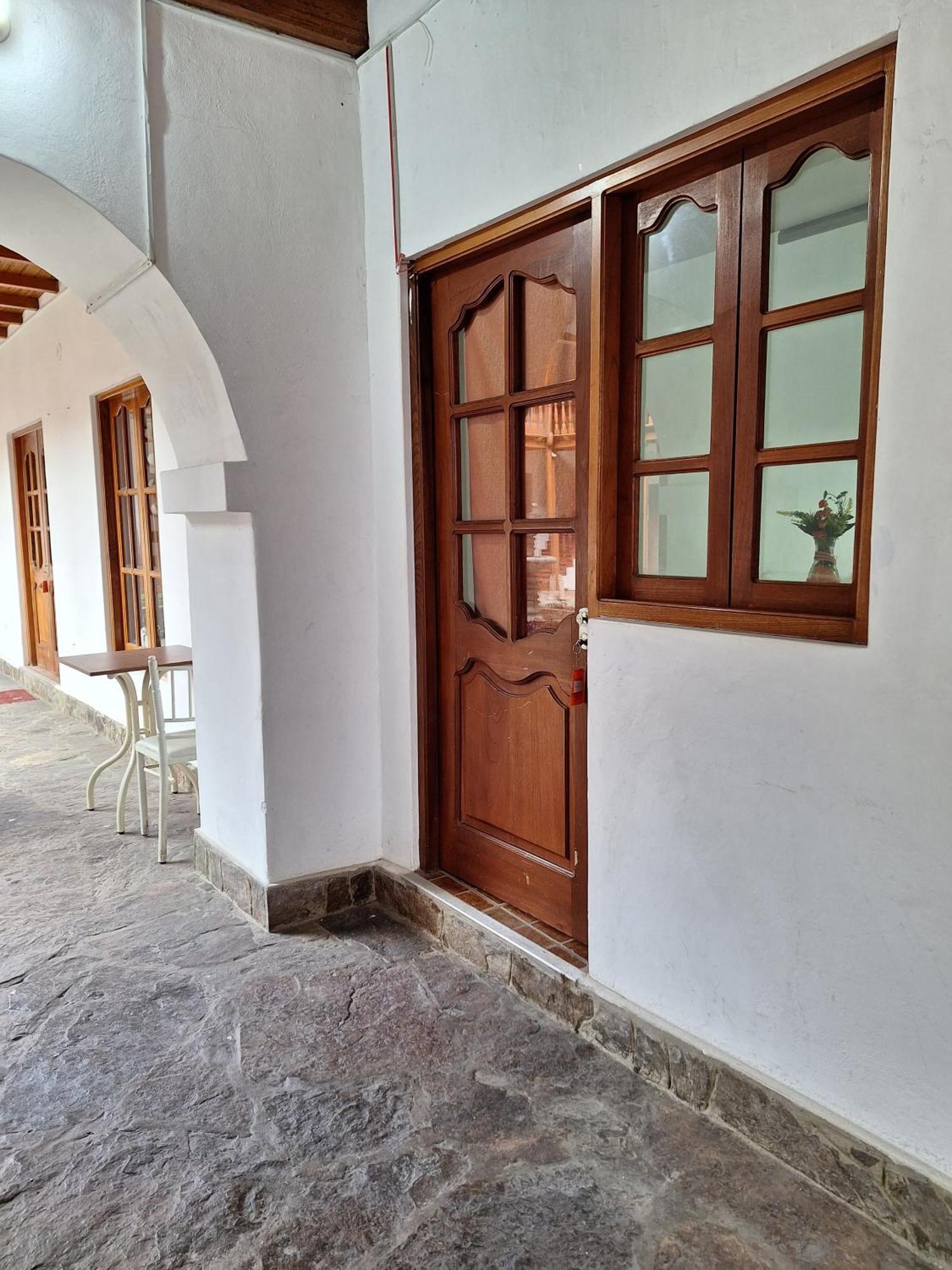 ホテル Casa Wayra カハマルカ エクステリア 写真